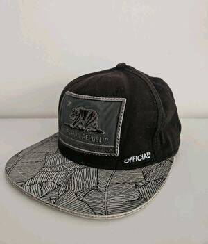 California Republic Official Snapback Hat Cap Black Gray One Size
